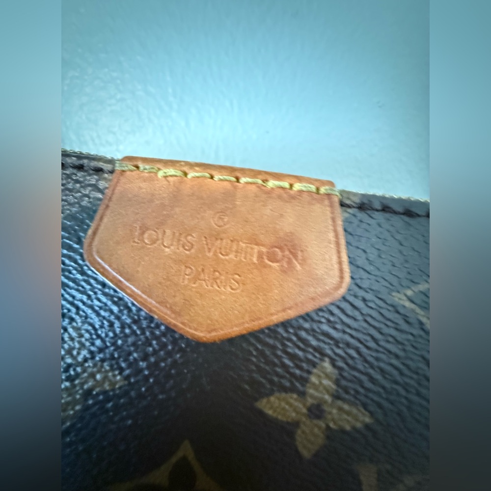 Louis Vuitton small pochette from MPA - Picture 8 of 16